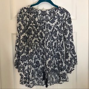 En Creme Bell Sleeve Boho Top Size Small